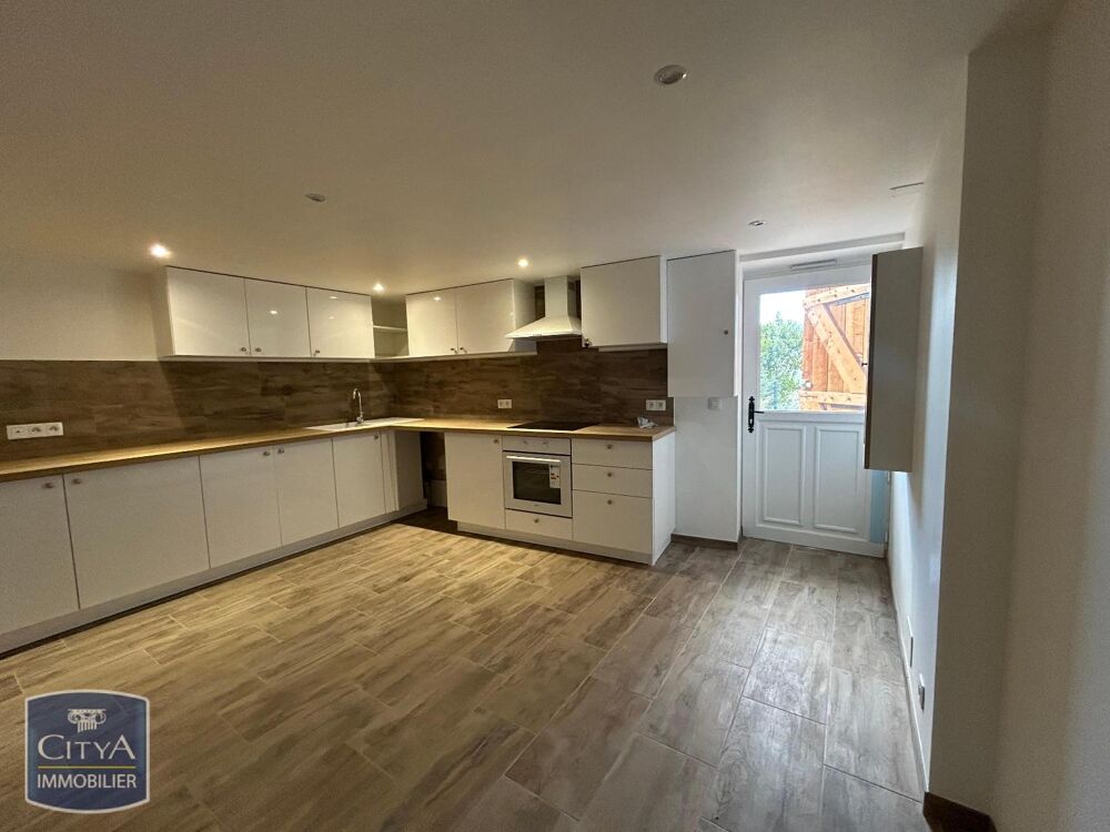 location Maison - 3 pièce(s) - 53 m² Bagnols-en-Forêt (83600)