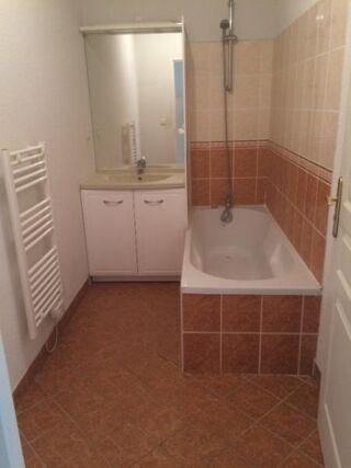  Appartement à louer 4 pièces 88 m²