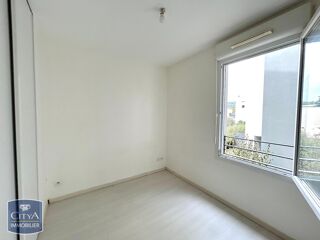  Appartement à louer 3 pièces 56 m²