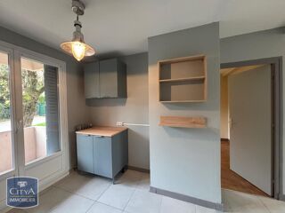 Appartement à louer 3 pièces 61 m²