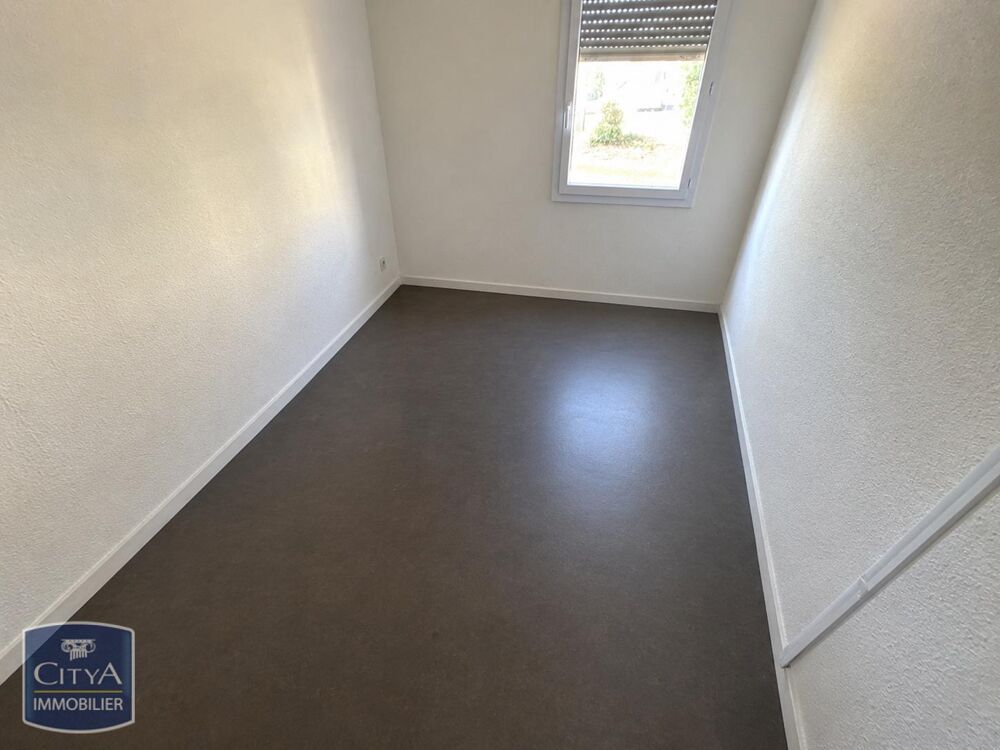 location Appartement - 3 pièce(s) - 63 m² Saint-Jean-d'Angély (17400)