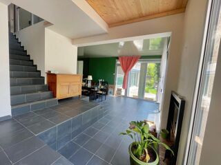  Villa � vendre 9 pi�ces 247 m�