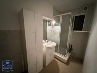  Appartement à louer 2 pièces 45 m²