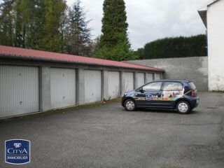  Parking / Garage � louer 