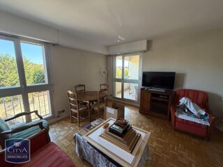  Appartement à louer 3 pièces 65 m²
