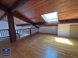  Appartement à louer 4 pièces 112 m²
