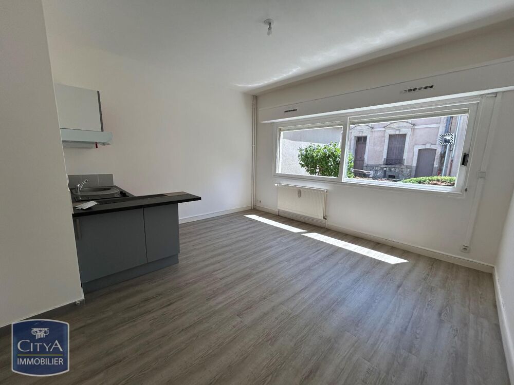 À LOUER : Appartement T2 rénovée à Laval, idéalement sit....
