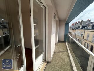  Appartement à louer 3 pièces 72 m²