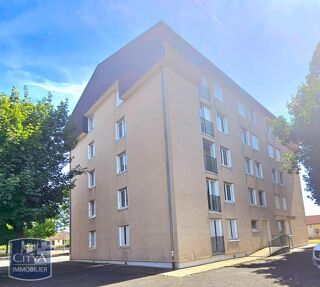  Appartement à louer 4 pièces 80 m²