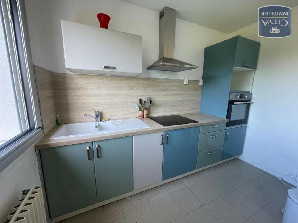 À LOUER : Appartement T1 meublée, situé à Bourg-en-Bress....