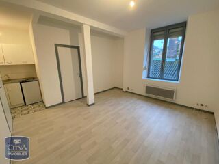  Appartement à louer 2 pièces 32 m²