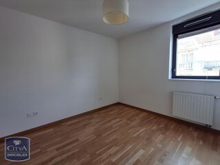  Appartement à louer 3 pièces 60 m²