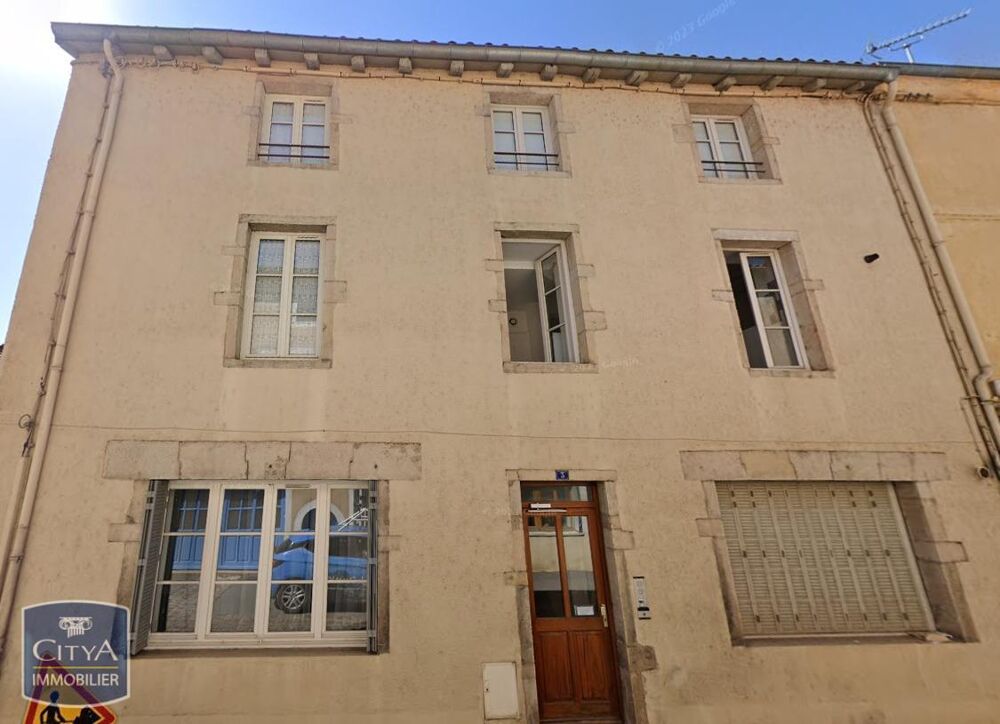 À LOUER : Découvrez cet appartement T3 situé dans la cha....
