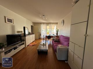  Appartement à louer 4 pièces 80 m²
