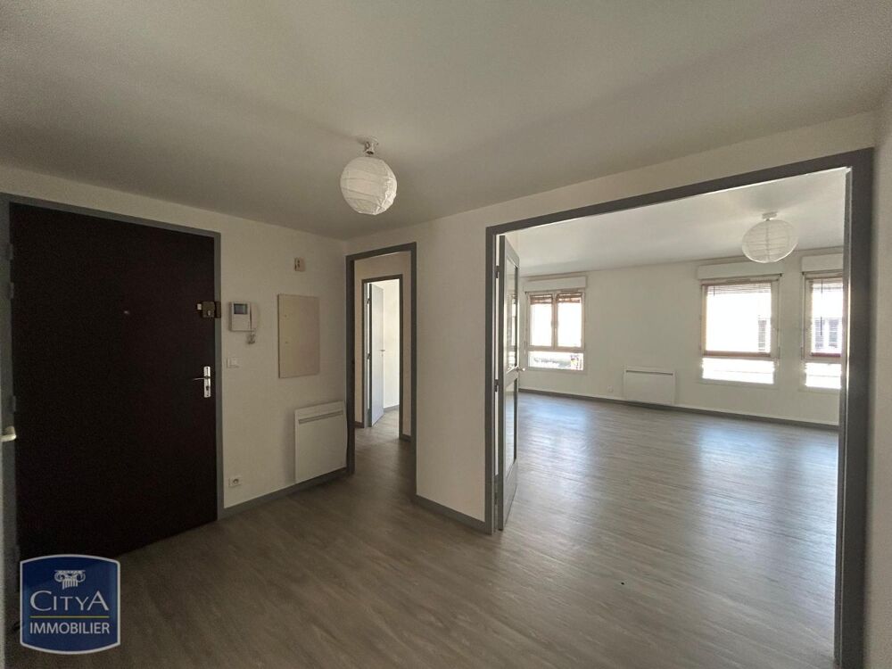 EXCLUSIVITÉ - GRAND APPARTEMENT 4 PIÈCES RENOVÉ À louer ....