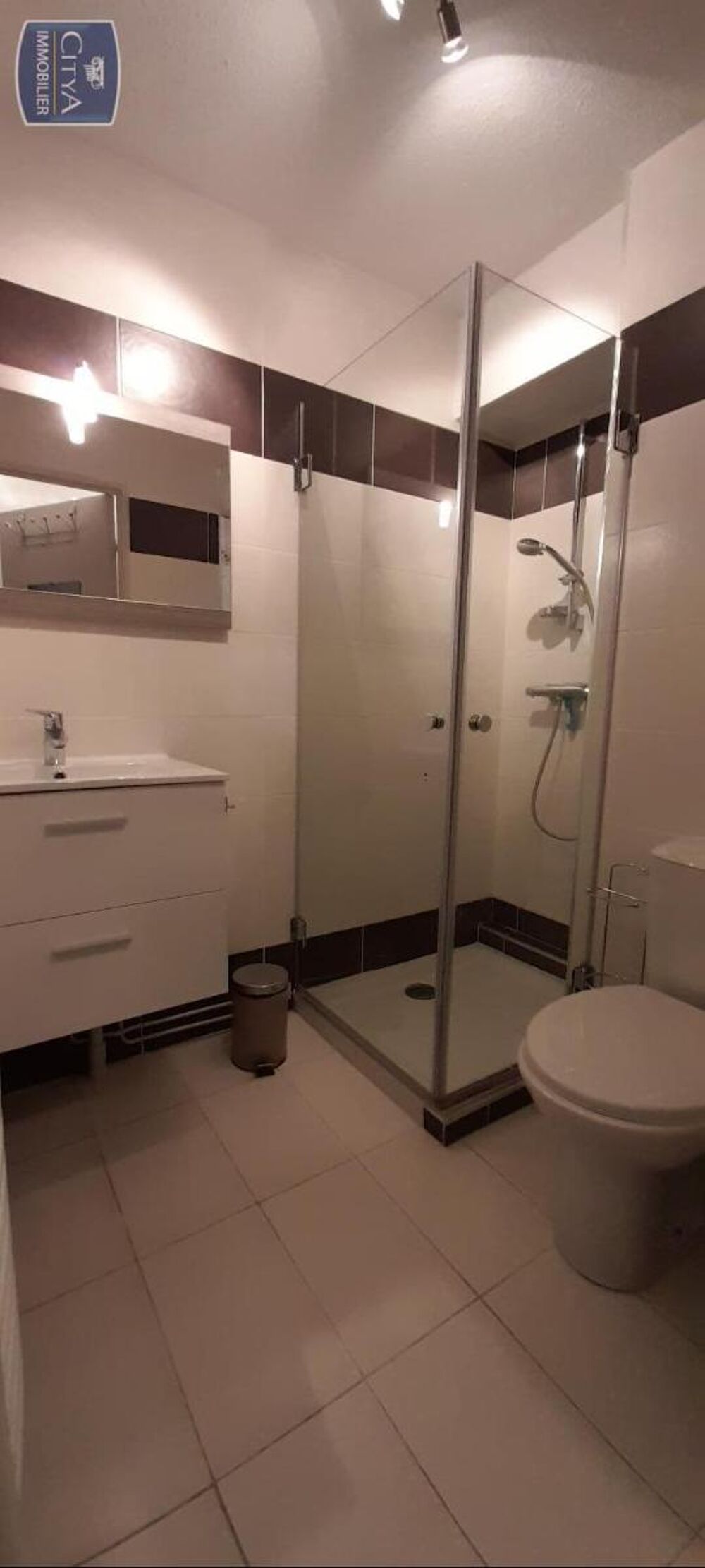 location Appartement - 2 pièce(s) - 27 m² Fréjus (83600)