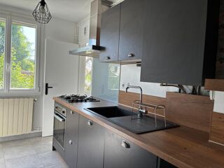  Appartement à louer 3 pièces 55 m²
