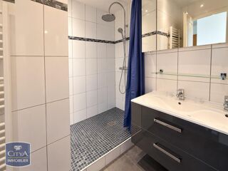  Appartement à louer 2 pièces 52 m²