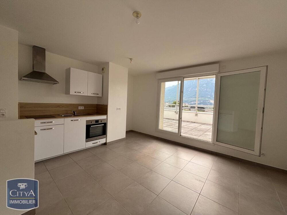 À LOUER : Appartement T2 situé au 18 rue Tenaison à Sain....