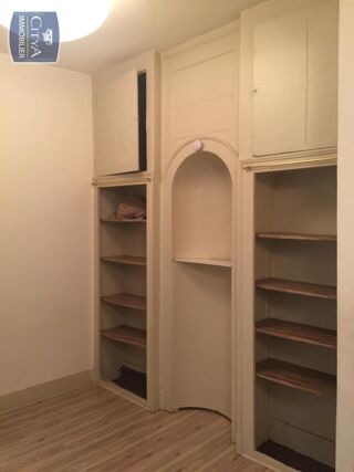  Appartement à louer 2 pièces 27 m²