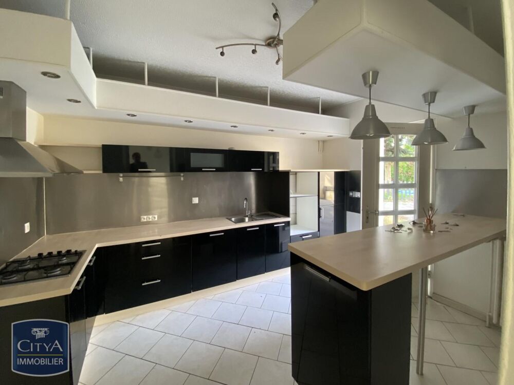 location Appartement - 6 pièce(s) - 125 m² Jonage (69330)