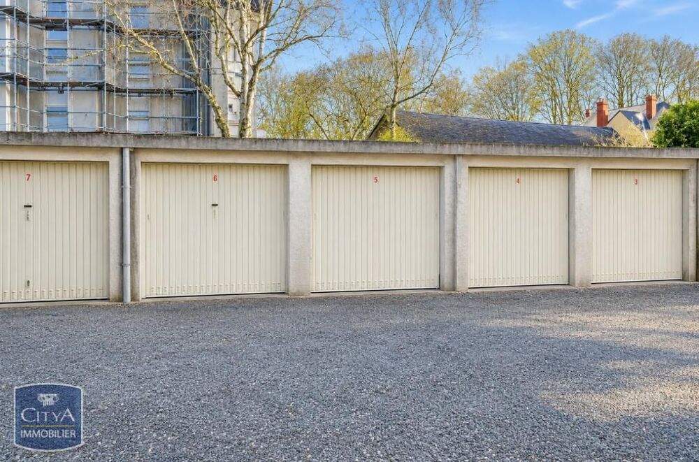 location Parking / Garage Chinon (37500)