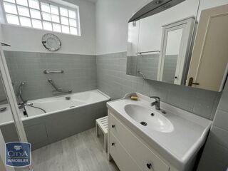  Appartement à louer 3 pièces 88 m²