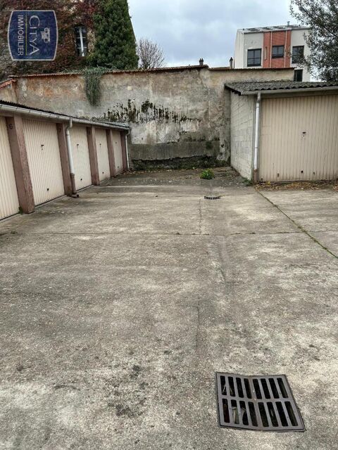  Parking / Garage � louer 