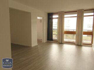  Appartement à louer 1 pièce 43 m²