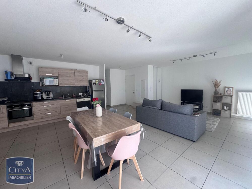 À LOUER : Découvrez ce charmant appartement récent de ty....