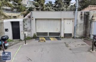 Parking / Garage à louer 