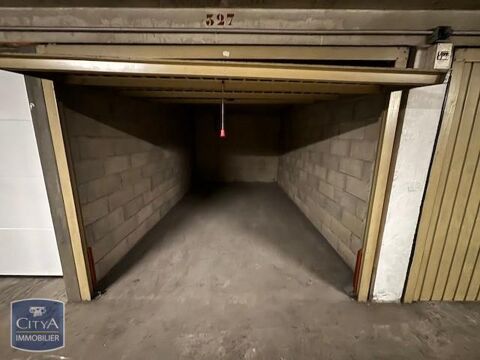  Parking / Garage  louer 