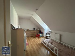  Maison à louer 6 pièces 122 m²