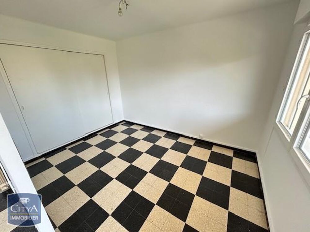 À LOUER : Appartement T3 situé à Sanary-sur-Mer. Ce bien....