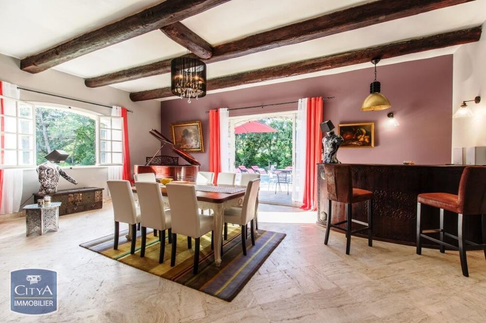 À LOUER : Découvrez cette magnifique villa meublé T5 sit....