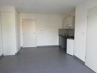  Appartement à louer 2 pièces 37 m²