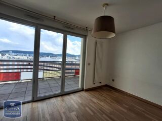  Appartement à louer 5 pièces 116 m²