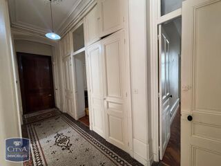  Appartement à louer 3 pièces 89 m²