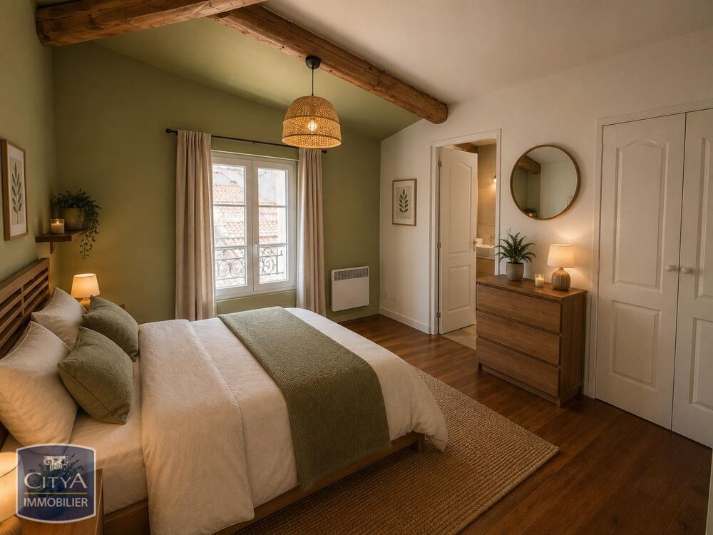À LOUER : Appartement T2 situé à Carpentras. Ce bien imm....