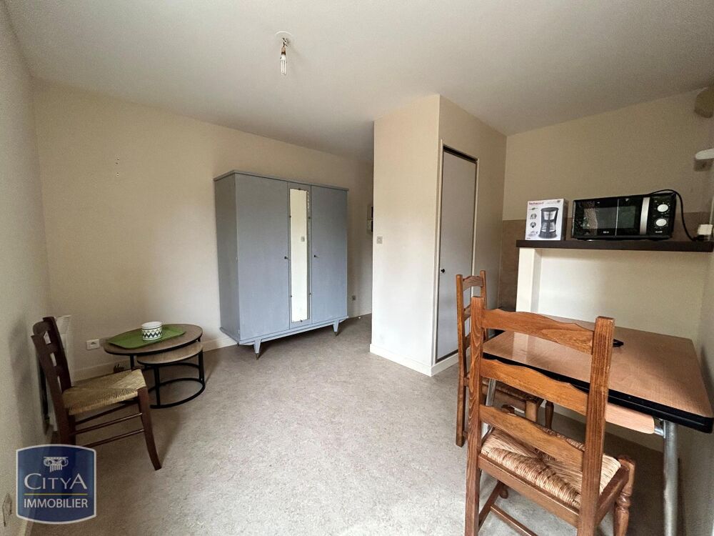 Champommier - À LOUER : Appartement T1 situé à Niort, da....