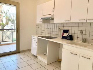  Appartement à louer 2 pièces 55 m²