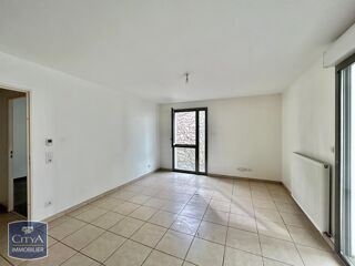  Appartement à louer 2 pièces 46 m²