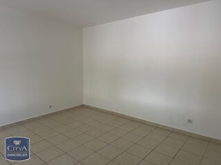  Appartement à louer 3 pièces 60 m²
