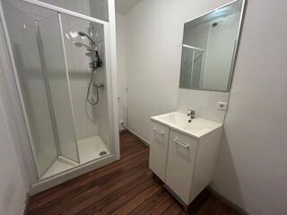  Appartement à louer 2 pièces 50 m²