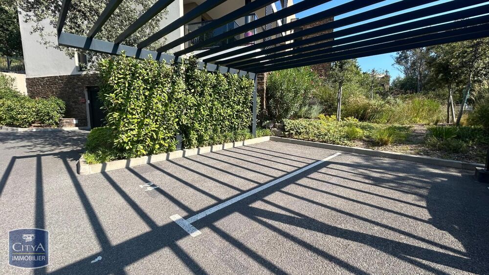 location Parking / Garage Saint-Raphaël (83700)