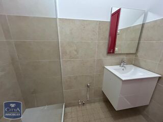  Appartement à louer 3 pièces 69 m²