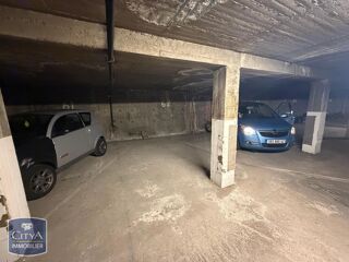  Parking / Garage � louer 