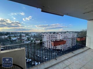  Appartement à louer 5 pièces 83 m²