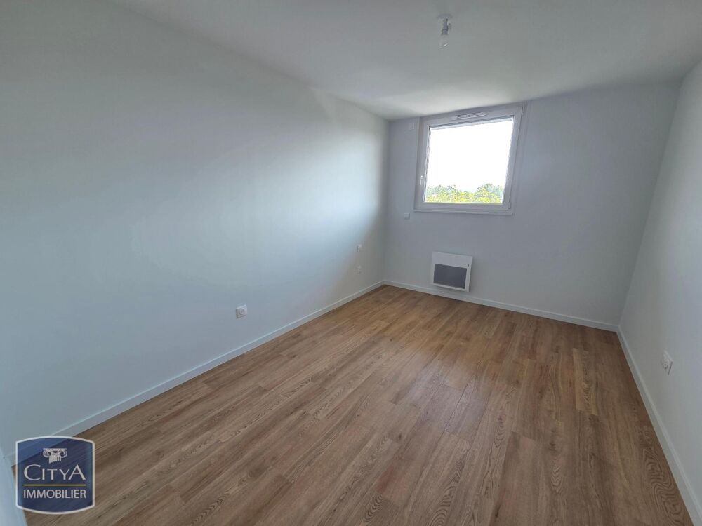 location Appartement - 3 pièce(s) - 73 m² Saint-Rémy-sur-Durolle (63550)