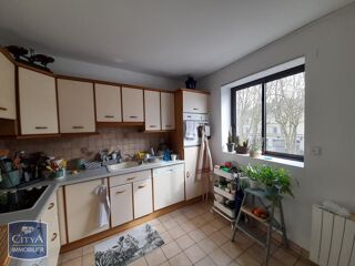  Appartement à louer 4 pièces 97 m²